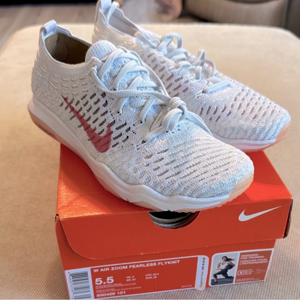 Nike Air Zoom Fearless Flyknit, Size 5.5, New In Box
